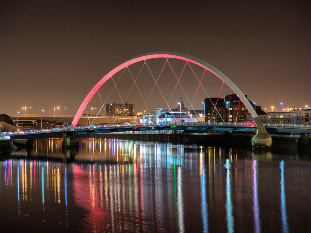 https://szkocjabeztajemnic.com/przylot-do-glasgow-jak-dojechac-do-centrum/